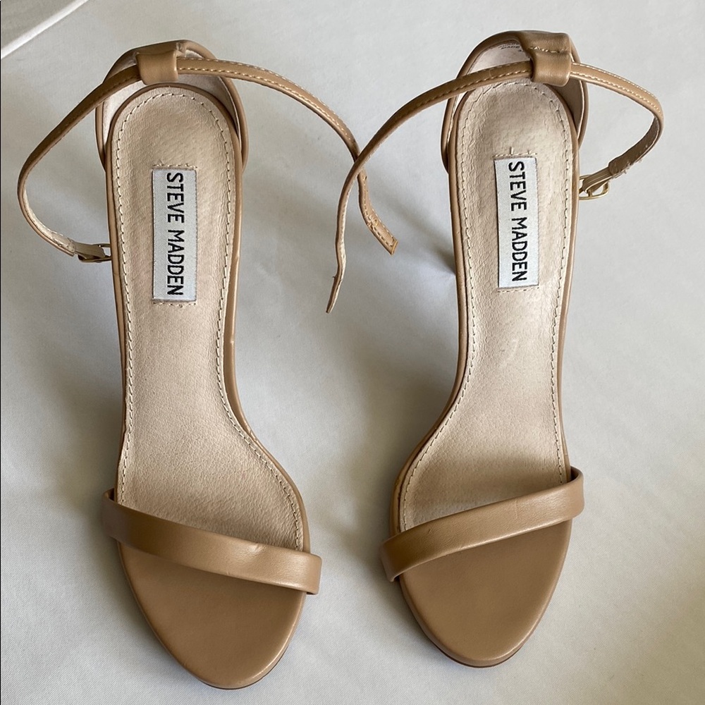 Steve Madden Women's Tan Sandals